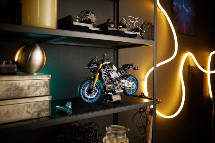 Warum Motorradfans die neue LEGO® Technic™ Yamaha MT-10 SP lieben