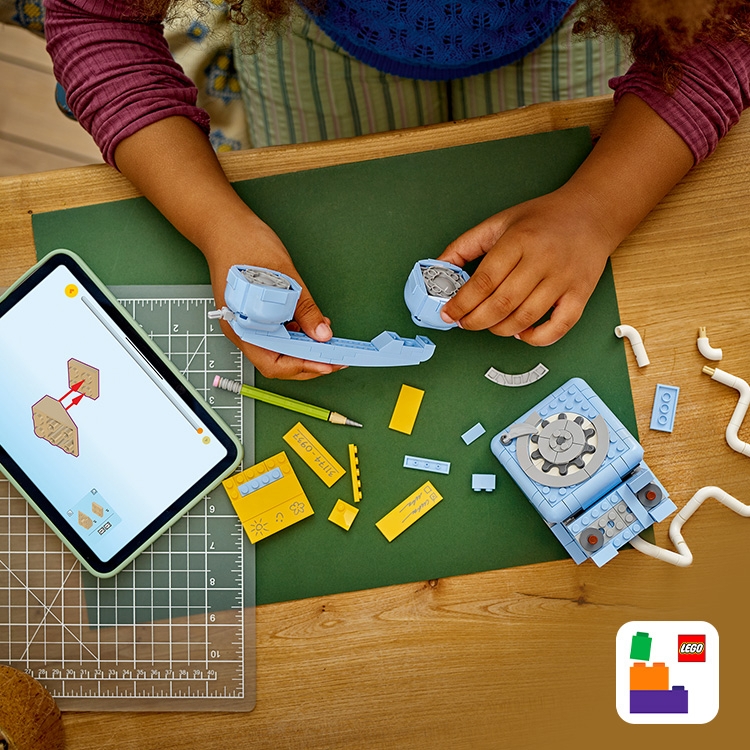 Retro Telephone 31174 | Creator 3-in-1 | Buy online at the Official LEGO® Shop US