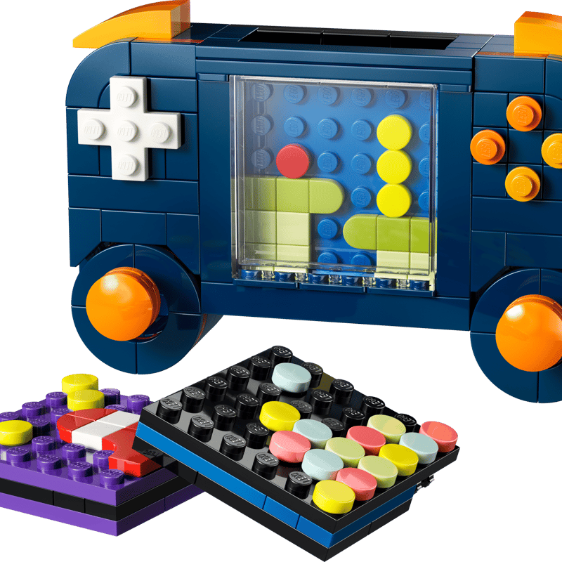 Retro Gaming Console 31380 | Creator 3-in-1 | Buy online at the Retro Gaming Console 31380 | Creator 3-in-1 | Buy online at the