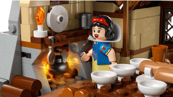 Snow White and the Seven Dwarfs' Cottage - Image 7