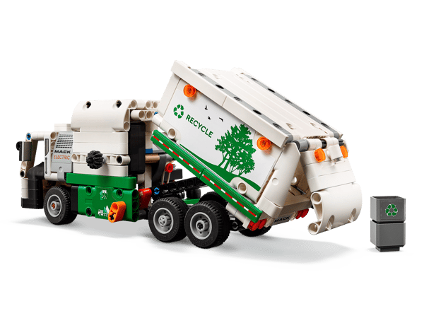 Mack® LR Electric Garbage Truck - Image 7