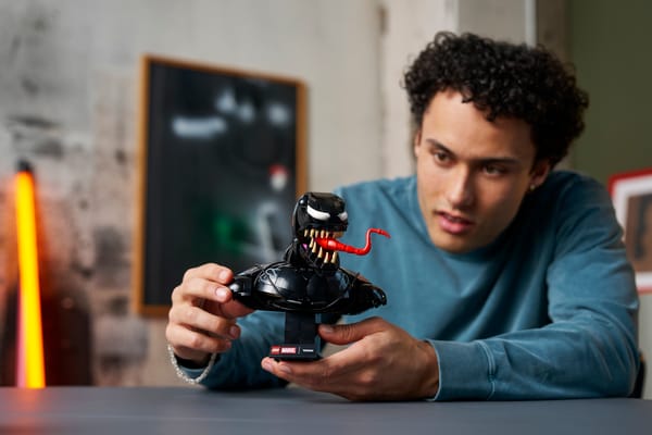 Venom Bust - Image 19