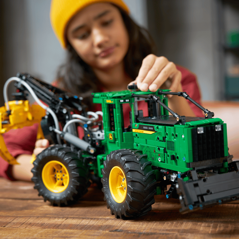 John Deere 948L-II Skidder 42157 | Technic™ | Buy online at John Deere 948L-II Skidder 42157 | Technic™ | Buy online at