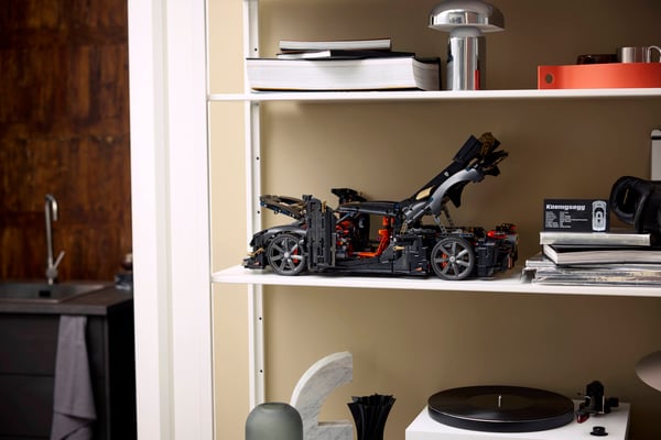 LEGO 42232 Megacar Sadair's Spear de Koenigsegg — visuel 8 sur 8