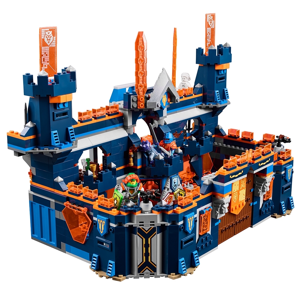 aflange At accelerere serviet Knighton Castle 70357 | NEXO KNIGHTS™ | Buy online at the Official LEGO®  Shop US