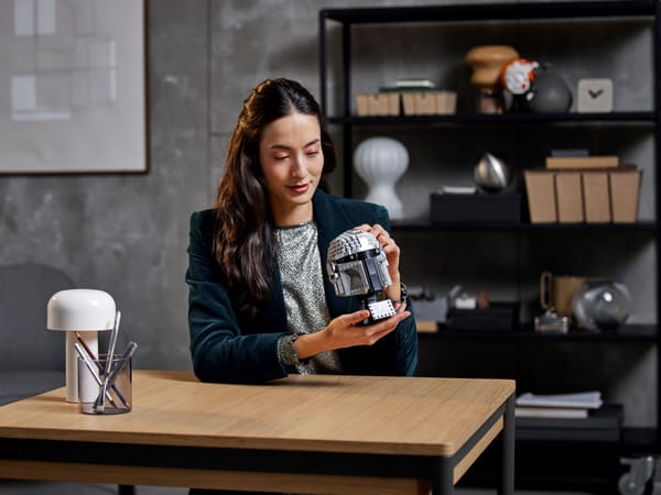 The Mandalorian™ Helmet - Image 8