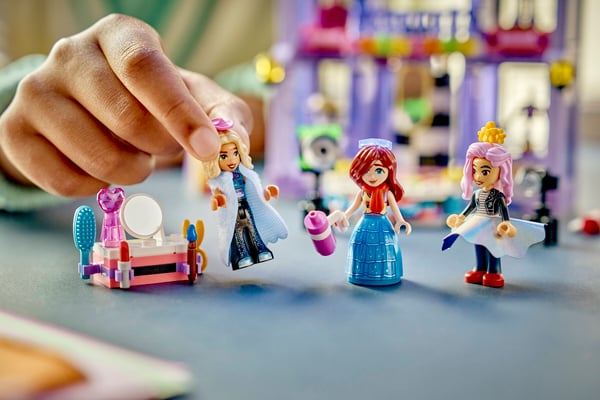 LEGO 42685 Le défilé de mode de Heartlake City — visuel 8 sur 8