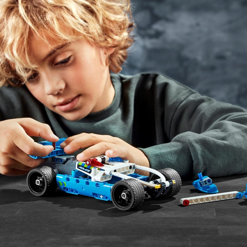 Police Pursuit 42091 Technic Buy online at the Official LEGO