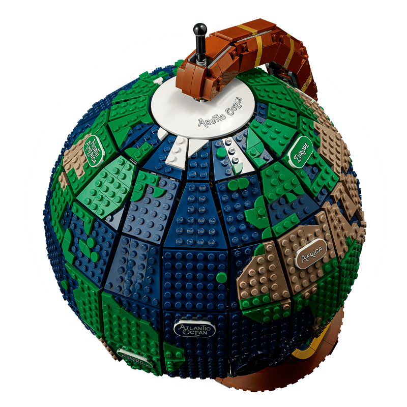 The Globe 21332 | Ideas | Buy online at the Official LEGO® Shop GB