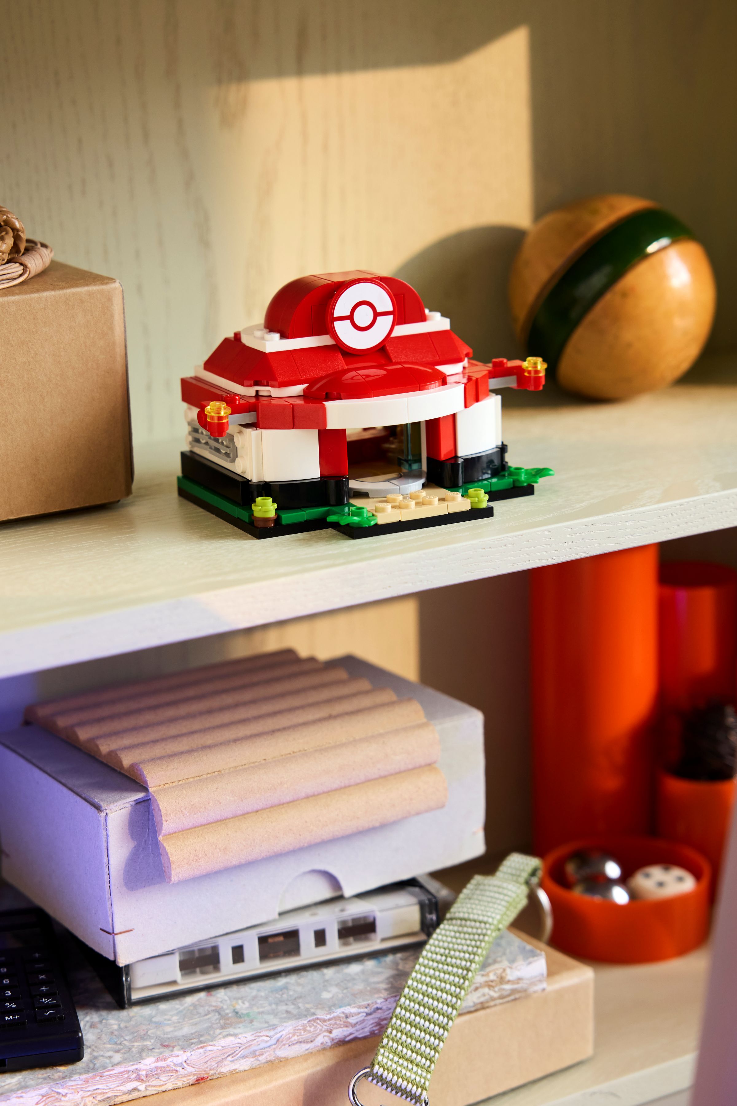 Mini Pokémon Center 40911 | Pokémon | Buy online at the Official