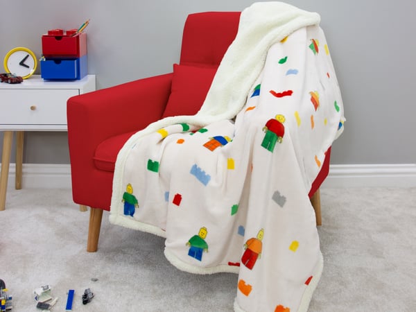LEGO 5009899 Plaid à revers en sherpa à l’effigie de la marque — visuel 3 sur 4
