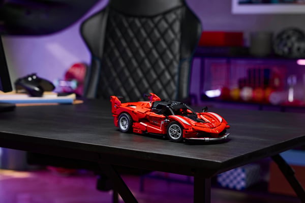 LEGO 42212 Ferrari FXX K — visuel 8 sur 8