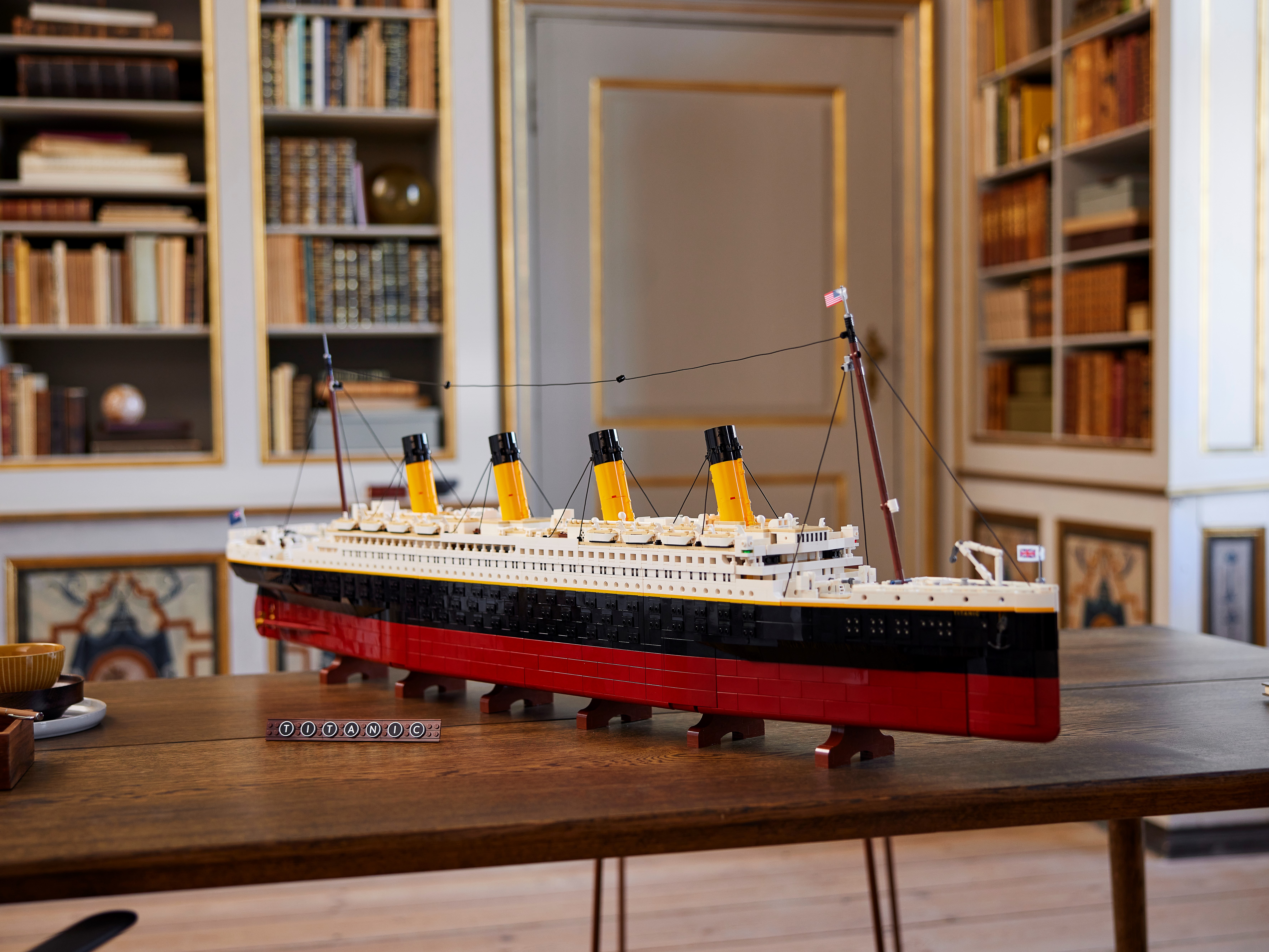 væske Tredje analyse LEGO® Titanic 10294 | LEGO® Icons | Buy online at the Official LEGO® Shop US