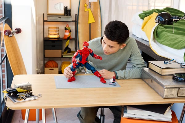 Spider-Man Hero Figure - Image 8