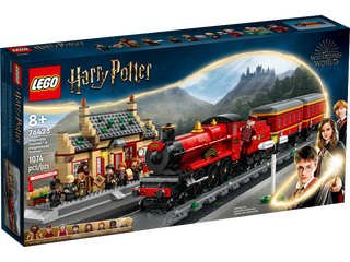 Hogwarts Express ™ Train Set with Hogsmeade Station™