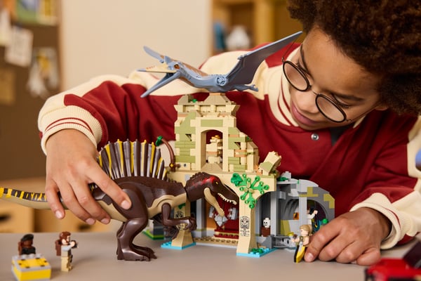 LEGO 76976 Mission aérienne avec le spinosaure et le quetzalcoatlus — visuel 7 sur 8
