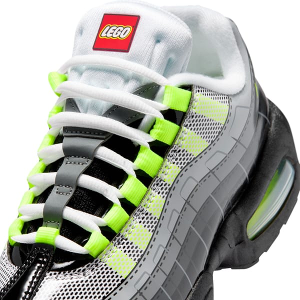 Nike Air Max 95 x LEGO® Big Kids' Shoes - Image 8