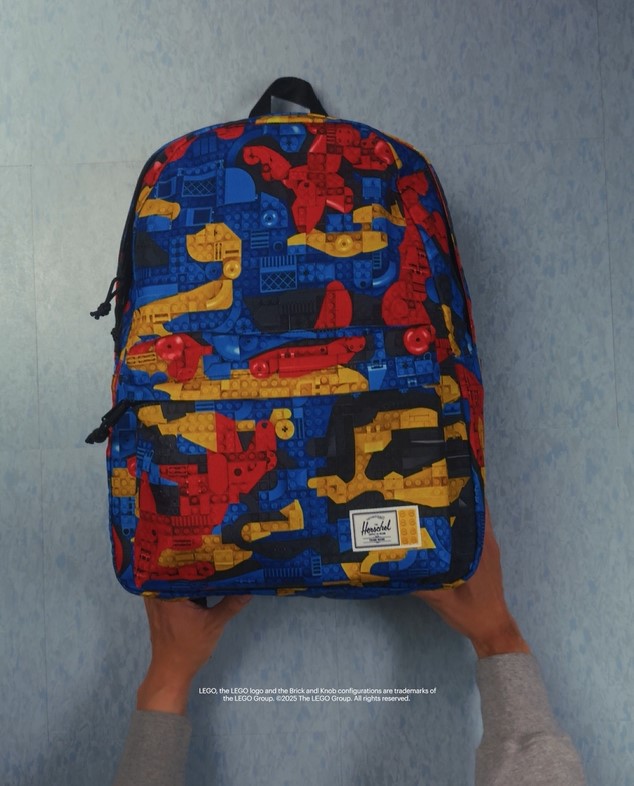 Herschel Classic™ XL Backpack – Abstract Bricks - Image 6