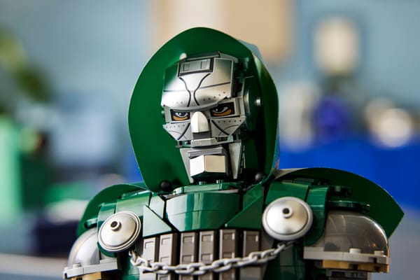 Doctor Doom Bust - Image 16