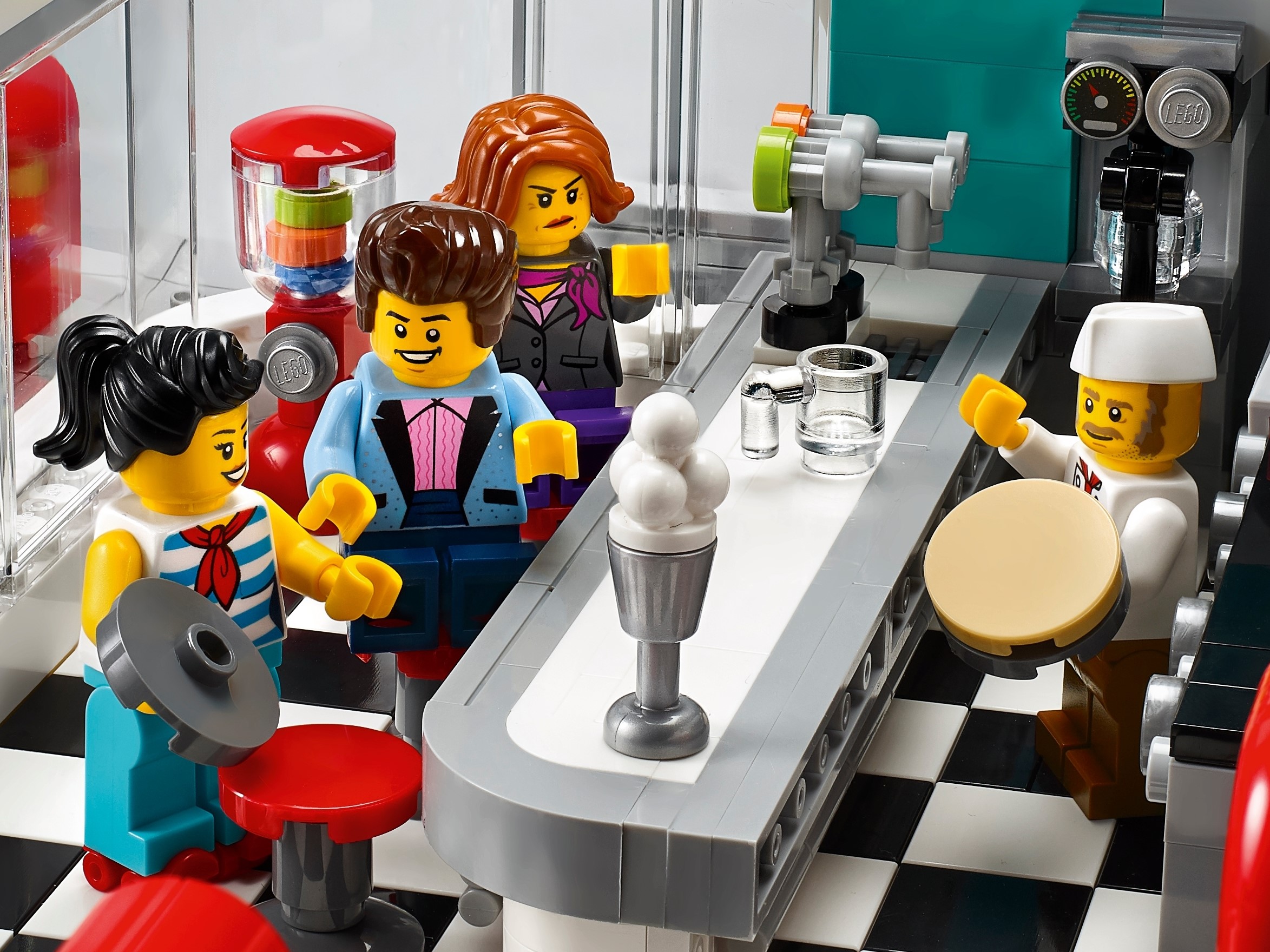 Downtown Diner 10260 | Creator Expert | Buy at the LEGO® US