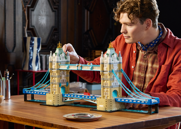 Best LEGO® Arts and Crafts Gifts for the Holidays | Official LEGO