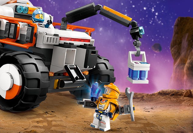 LEGO City Un rover spatial et une grue prévus pour 2024