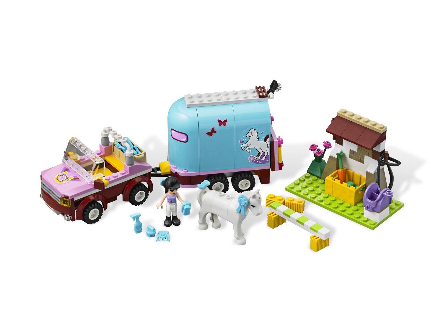 Geländewagen mit Pferdeanhänger