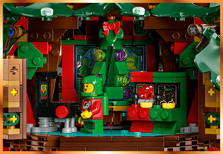 Family Christmas Tree 41843 | LEGO® Icons | Buy online at the