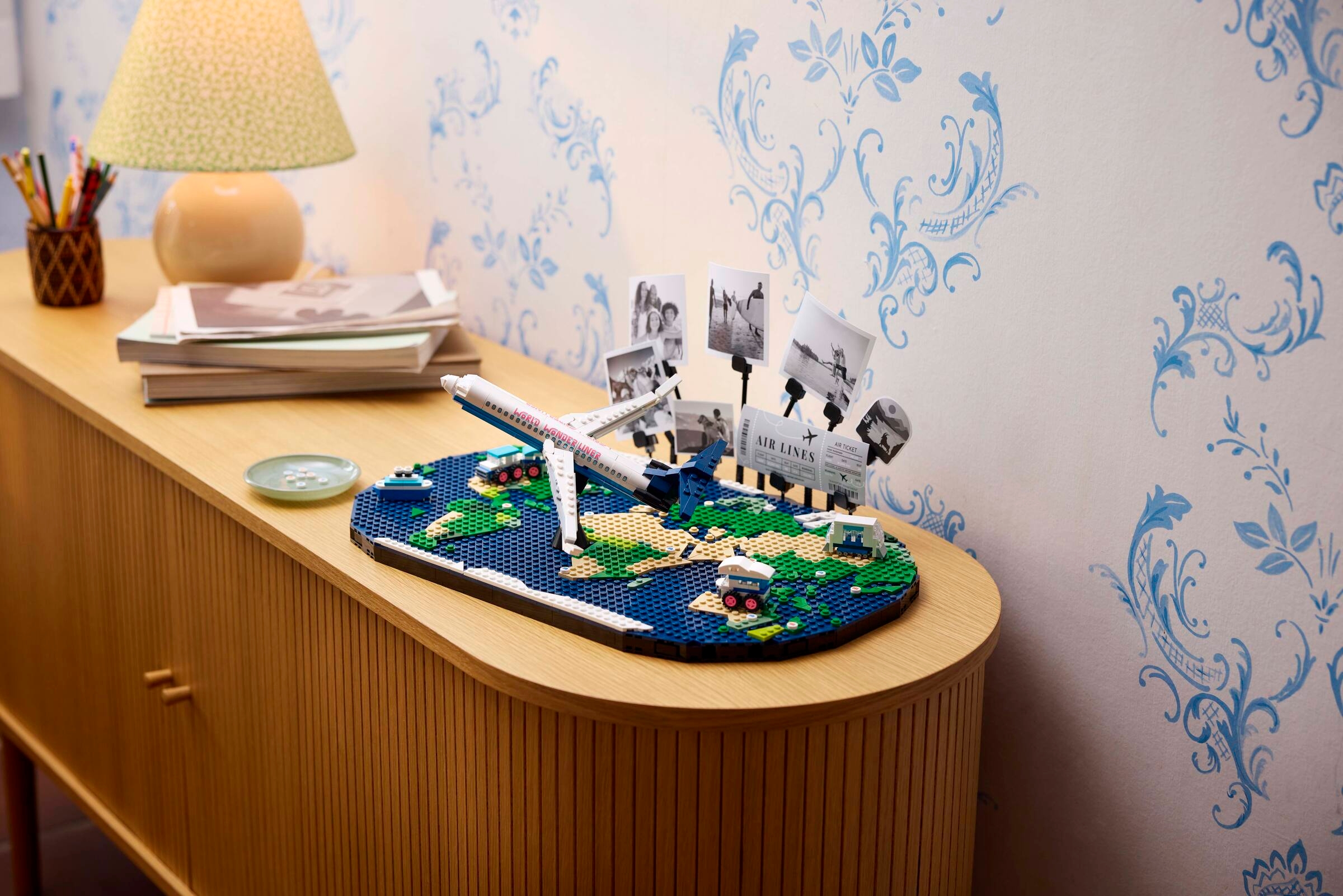 Travel Moments 41838 | Other | Buy online at the Official LEGO