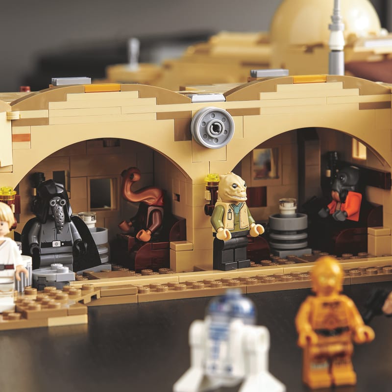 Mos Eisley Cantina™ - Main Image