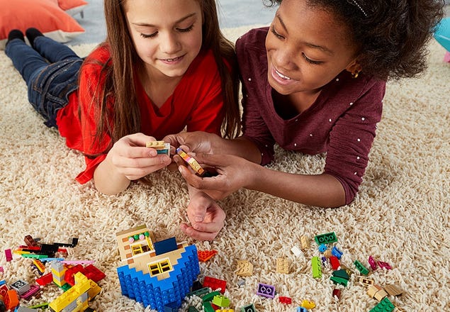 LEGO Masters 2022 Set 10717 CLASSIC CREATIVE BOX 1500 Pcs Holiday