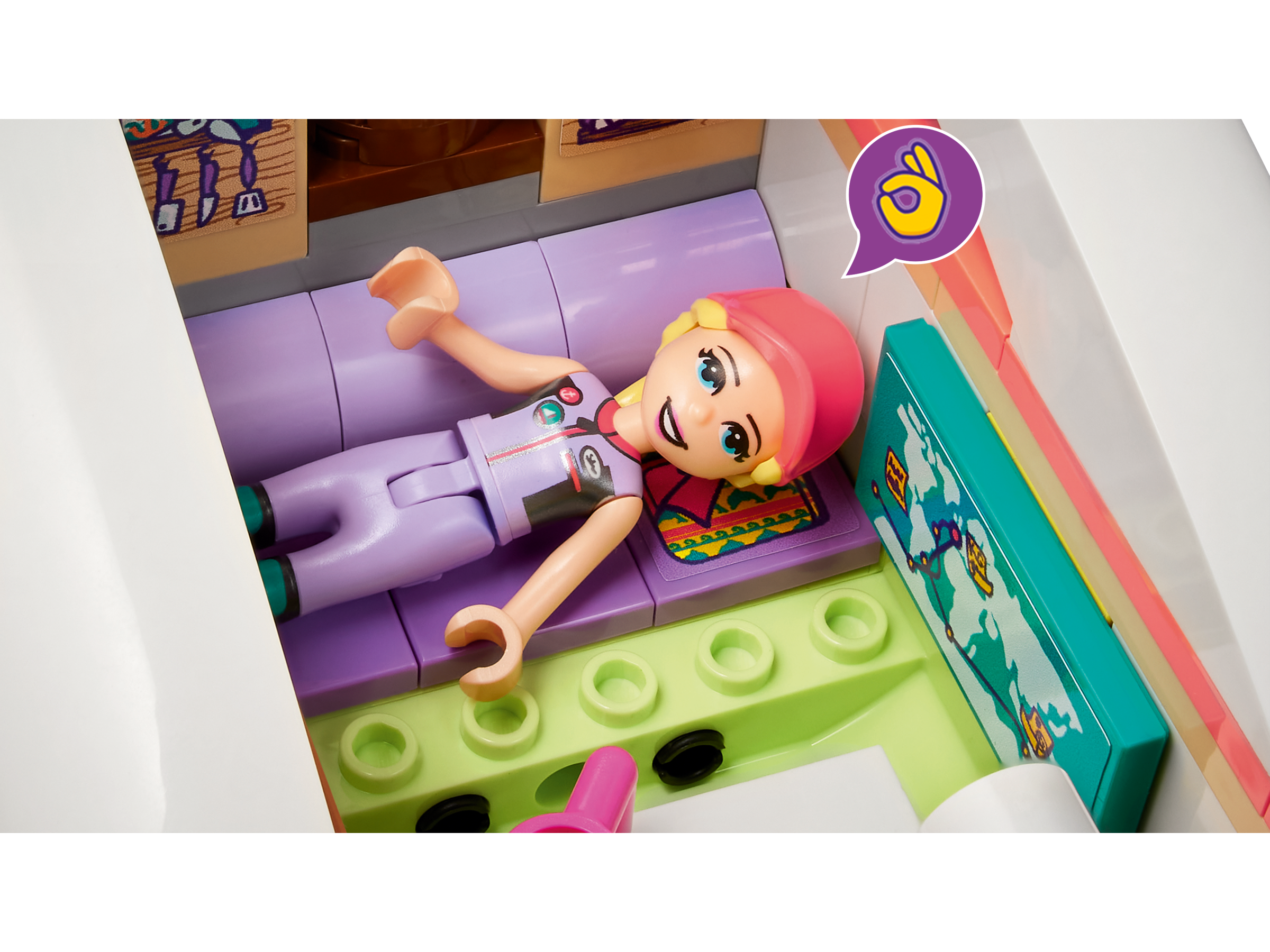 Stephanie's Sailing Adventure 41716 | Friends | Buy online at the