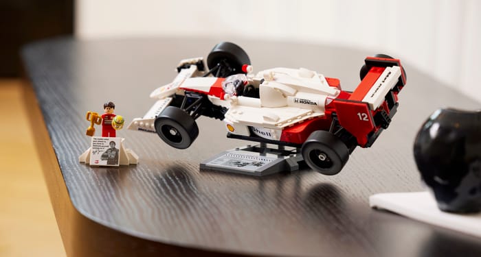 Top 10 Most Iconic Movie Cars in Diecast Format: Collectible Gems 2 Top 10 Most Iconic Movie Cars in Diecast Format: Collectible Gems