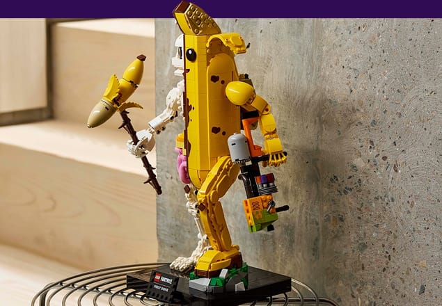 Figurka LEGO Fortnite Peely Bone na poličce