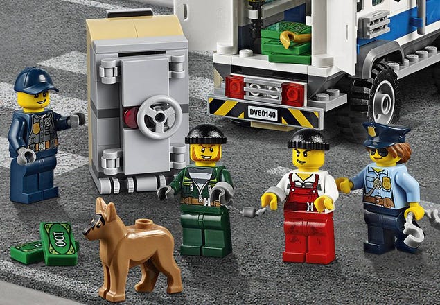 警察官 リアルライフ ヒーロー Lego Com レゴ ショップ公式オンラインストアjp