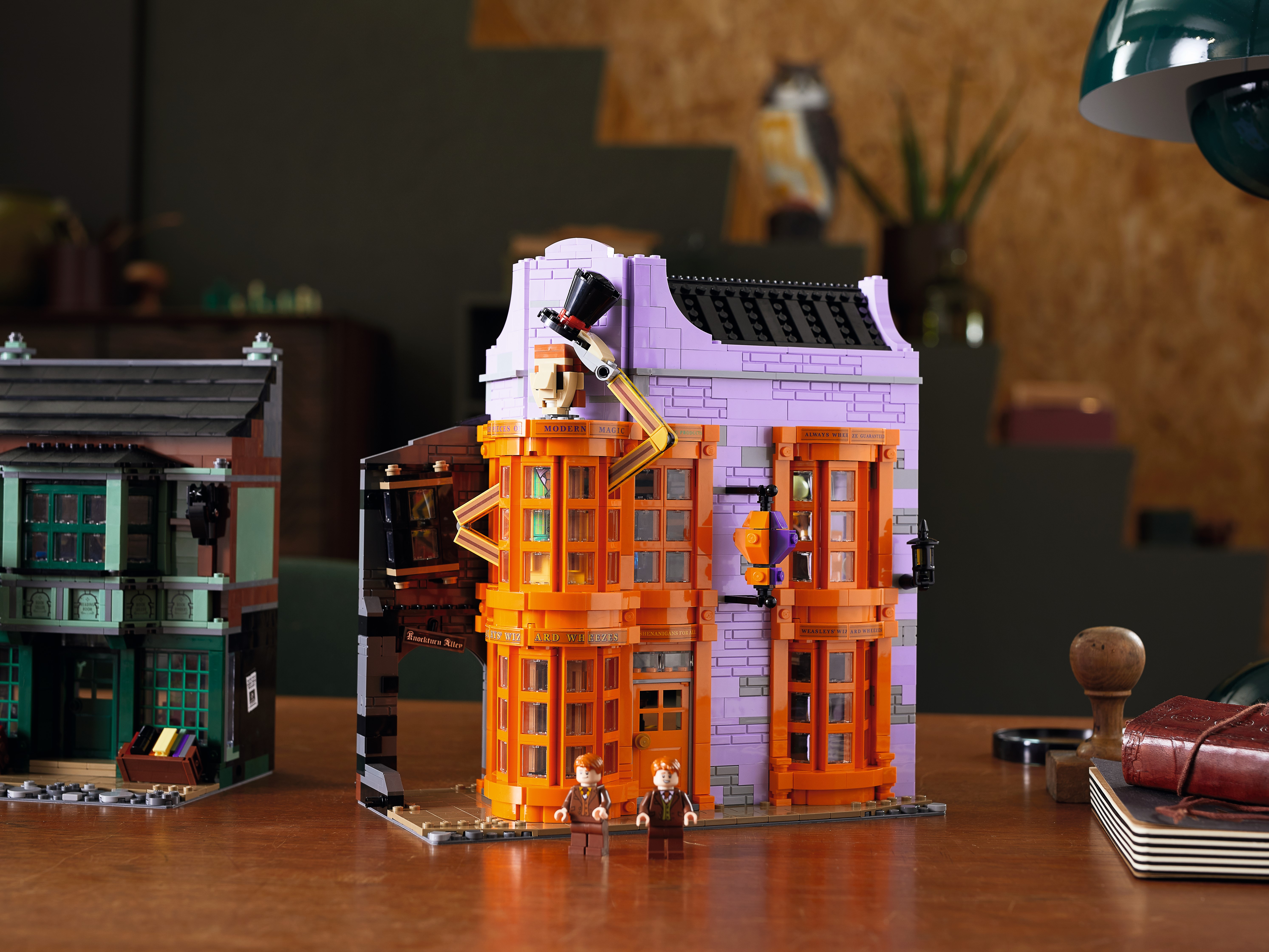 CW:HP) LEGO® Harry Potter 75978 Diagon Alley: the reveal