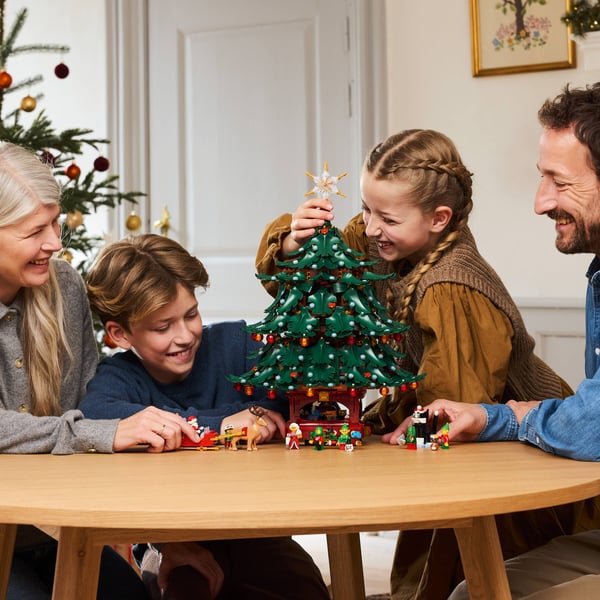 LEGO 41843 Sapin de Noël à construire en famille — visuel 3 sur 8