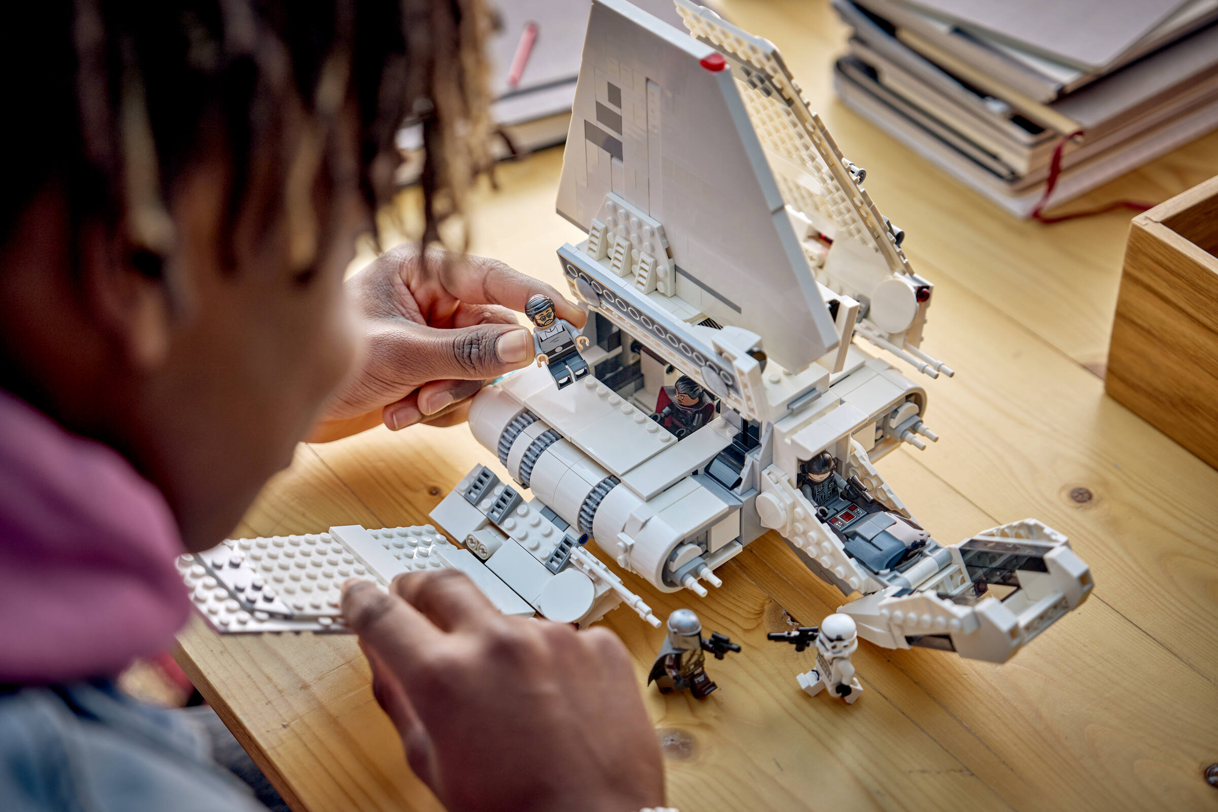 エルモ LEGO Star Wars Imperial Lambda-Class Shuttle (75459) Revealed