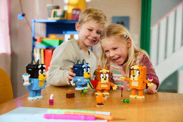 Brick-Built Bluey Family - Image 15