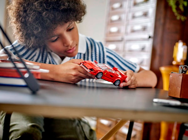 LEGO 76934 Supercar Ferrari F40 — visuel 8 sur 8