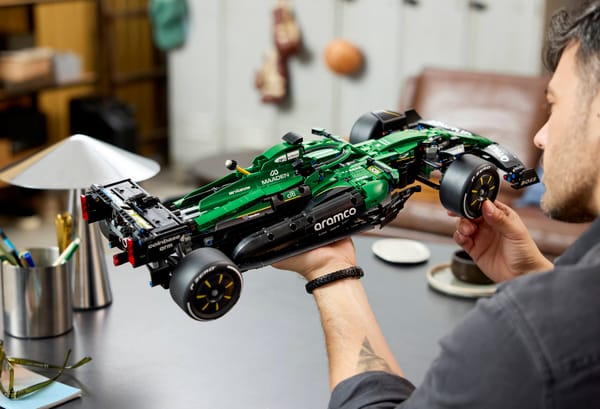 Aston Martin Aramco AMR25 F1® Car - Image 20