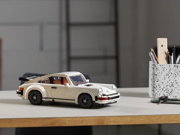Porsche 911 - Image 19