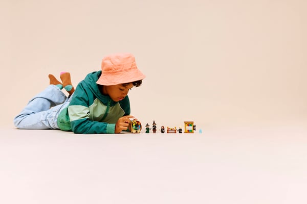 LEGO 76460 Le château de Poudlard : la cérémonie du Choixpeau magique — visuel 6 sur 8
