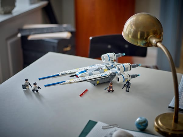 Rebel U-Wing Starfighter™ - Image 11