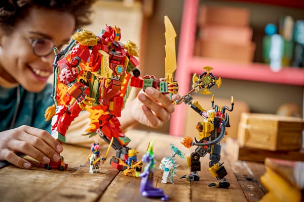 Wyldfyre's Transforming Dragon Mech - Image 15
