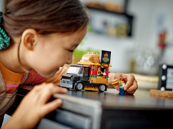 LEGO 60404 Le food-truck de burgers — visuel 7 sur 8