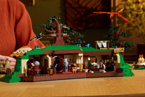 LEGO 10354 Le Seigneur des Anneaux : la Comté — visuel 7 sur 8