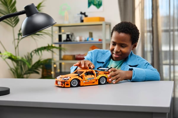 LEGO 42204 Fast and Furious Toyota Supra MK4 — visuel 7 sur 8