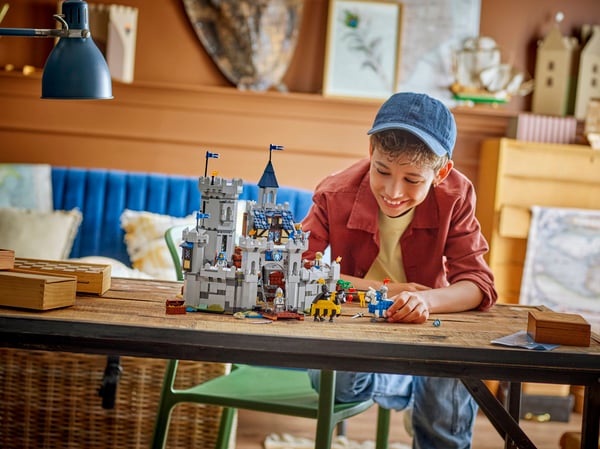 LEGO 31168 Le château médiéval des chevaliers — visuel 8 sur 8