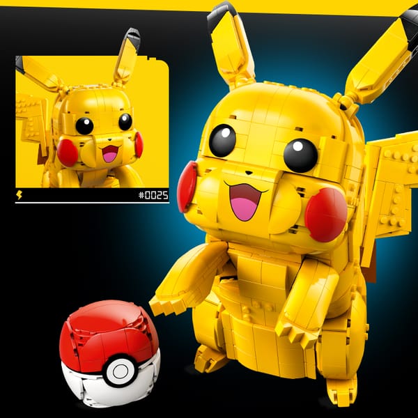 Il set Pikachu e Poké Ball LEGO Pokémon completamente costruito su uno sfondo nero e un riquadro con un primo piano del volto di Pikachu LEGO, con l'icona del tipo di Pokémon e il testo bianco "#0025" in basso.